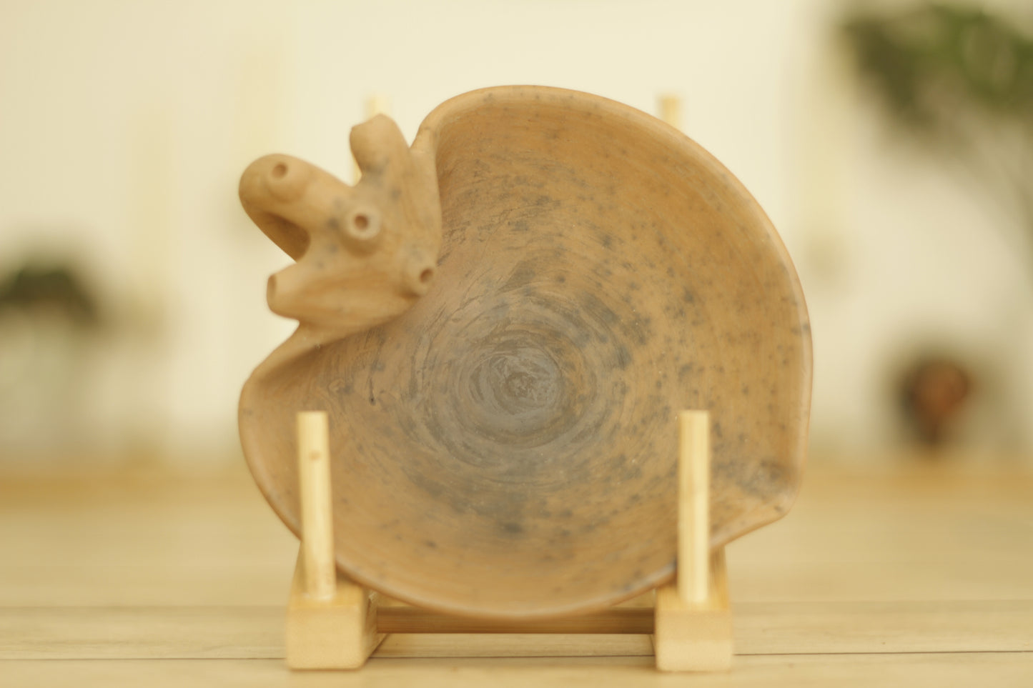 Veined Heart Plate Isabel Natural Speckled