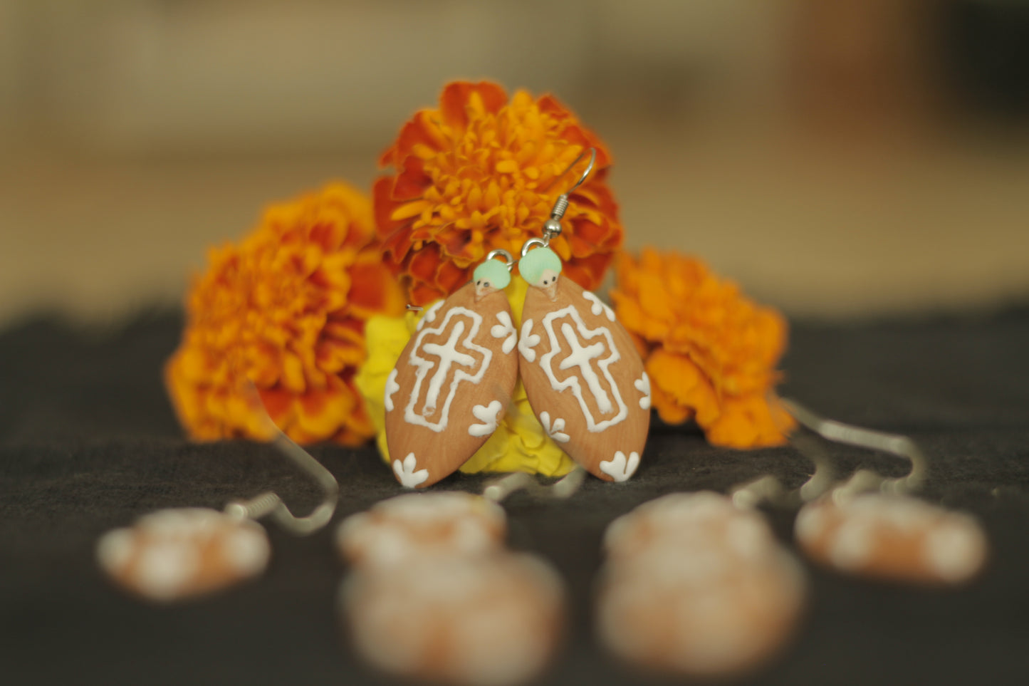 Pan de Muerto con Cruz Earring