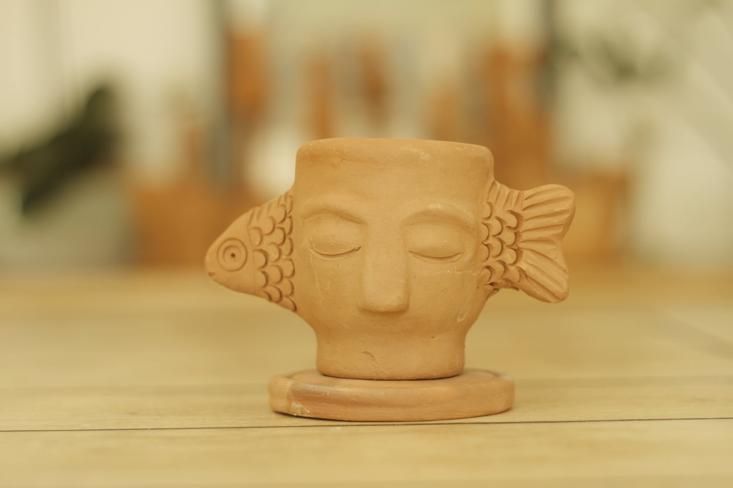 Simple Face Fish Vessel