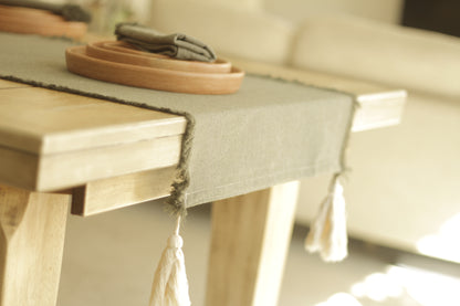 Table Runner with Tassles | Verde Bosque