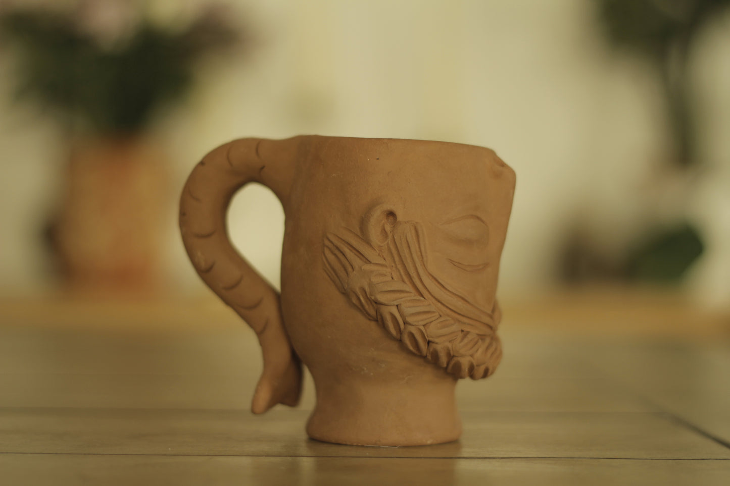 Teresita Mug Tall | Fish Handle Down