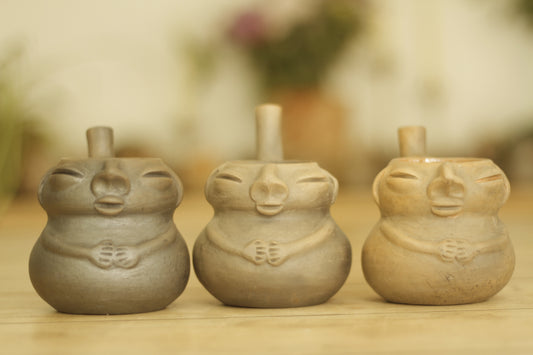 Abuelo Meditating Chocolatero