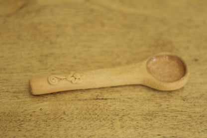 Gaytan Embroidered Natural Spoons