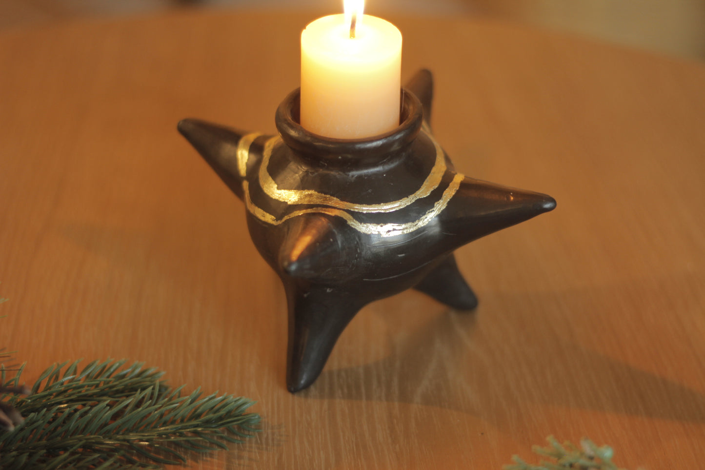 Pinata Candleholder Gold Detail